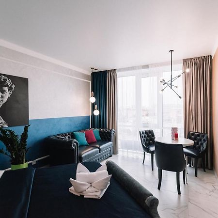 Royal Tower Vip Smart Apartments 3 Kiev Exteriör bild
